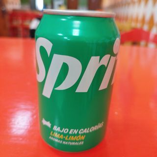 Sprite lata 330ml.