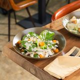 რომანოს და არაქისის სალათი