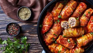 Сарми зелеви месни (300г)