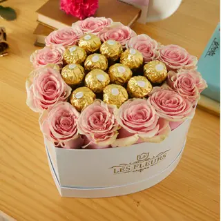 Amour 12 Rosas rosadas y 12 Ferrero Rocher