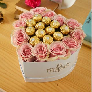 Amour 12 Rosas rosadas y 12 Ferrero Rocher
