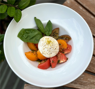 Burrata na pomidorach