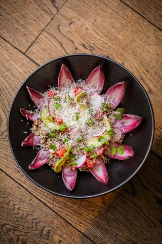 Ensalada Quinoa Y Endivias