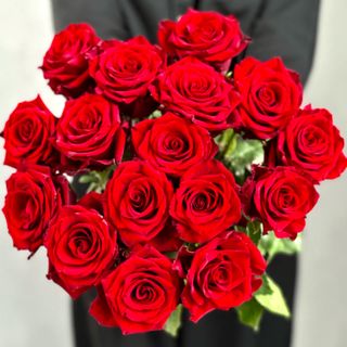 15 czerwonych róż