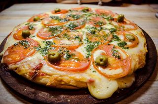 Pizza Napolitana (28 Cm.)