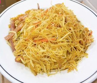 Fideos De Arroz Tailandés (al curry)