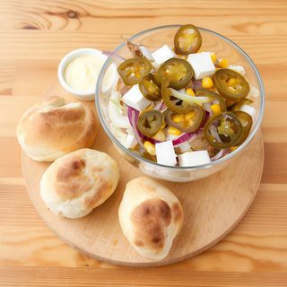 Sałatka Jalapeno (lekko pikantna)