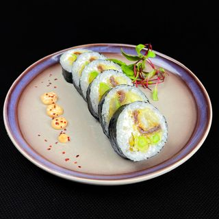 Futomaki z warzywami w panko