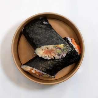 Sushi Burrito De Salmón Spicy