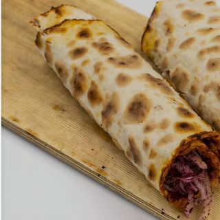 Lahmacun De Pollo Con Queso