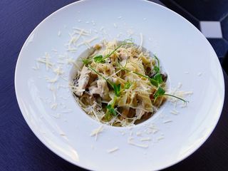 Паста з куркою та грибами, 400г