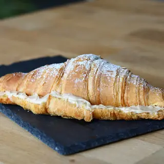 Croissant Lotus