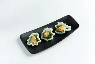 Салат Хіяші з горіховим соусом (50/20г)