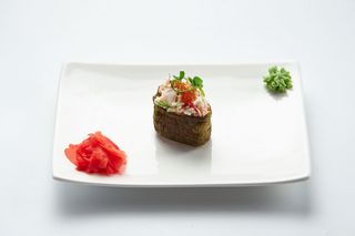 Гункан з ніжним крабом (40г)