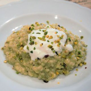 Risotto con crema di pistacchio e stracciatella