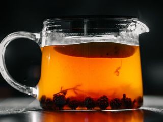 Чай з шишками