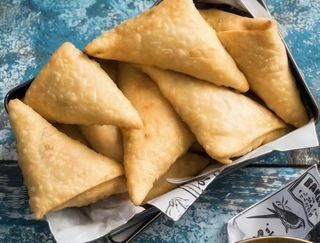 Samosa Chicken (2 Ud.)