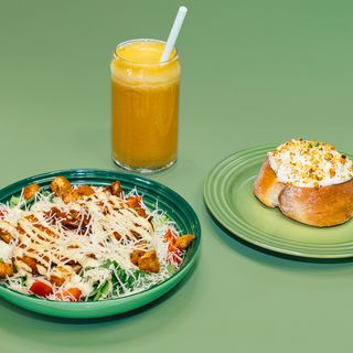 კლასიკური ცეზარის ლანჩის კომბო (13:00 – 17:00)