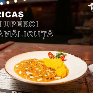 Papricaș de ciuperci cu mămăliguță