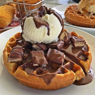 Nutella Waffle With Ice Cream