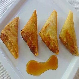 Triangulos De Curry Vegetal (8 uds.)