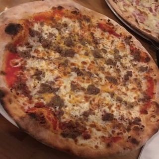 Pizza De Carne Picada (28 Cm.)