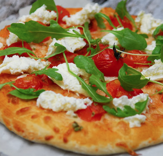 Pizza Capresa 30 Cm.