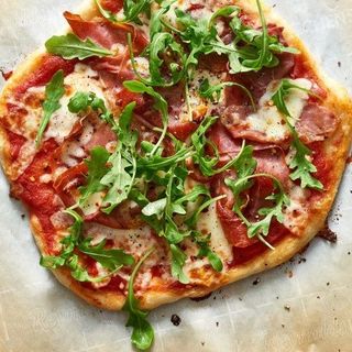 Pizza prosciutto