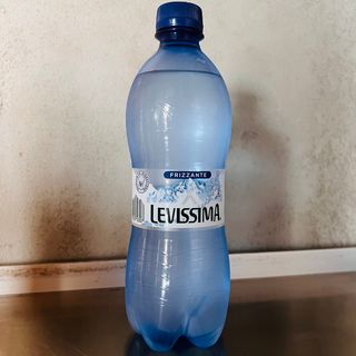 Acqua frizzante 50 cl