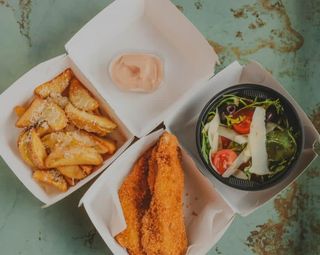 Pui crispy cu cartofi