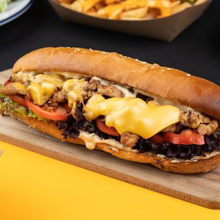 შაურმის სენდვიჩი ბეკონით