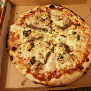 Pizza Pescador (Mediana)