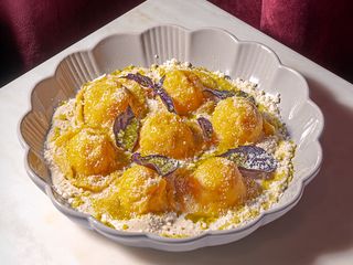 Равіолі з кроликом та овочами