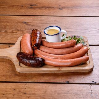 სოსისეულობის ასორტი