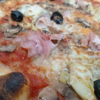 Pizze al pezzo rosse - capricciosa