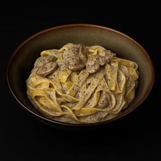 Tagliatelle con setas y trufa