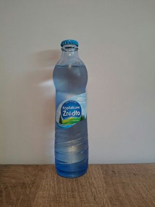 Woda mineralna niegazowana 0,3l