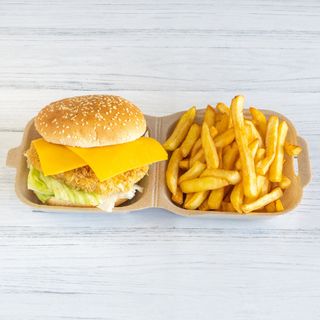 Manu Super Chicken Burger