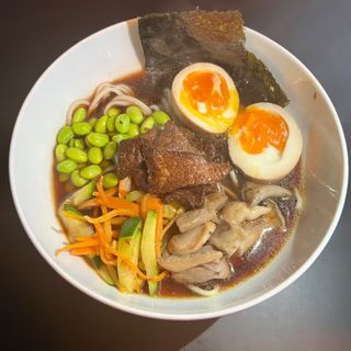 Ramen wołowy duży