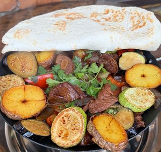 Садж с говядиной