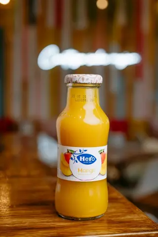 Zumo de Piña Hero
