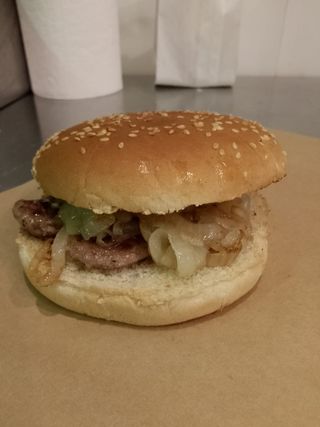 Salsiccia e cipolle caramellate