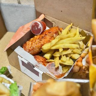 BIG TURKEY AND CRISPY CHIPS