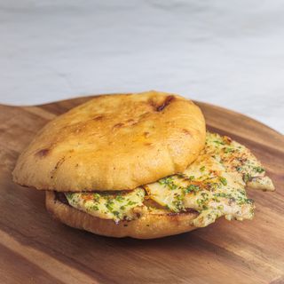 Pileće belo u somunu 150 g