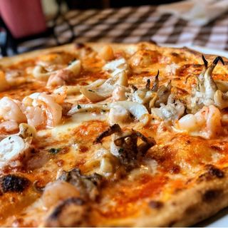 Pizza Fruti De Mar