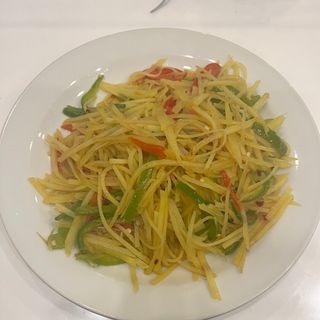 170. Strisce di patate con peperoni piccanti