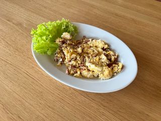 Jajecznica na boczku