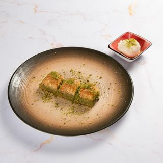 Баклава с фисташкой