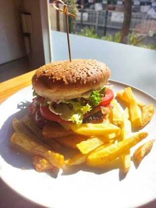Hamburguesa De Buey Completa