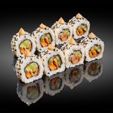 Рол Лосось в кунжуті